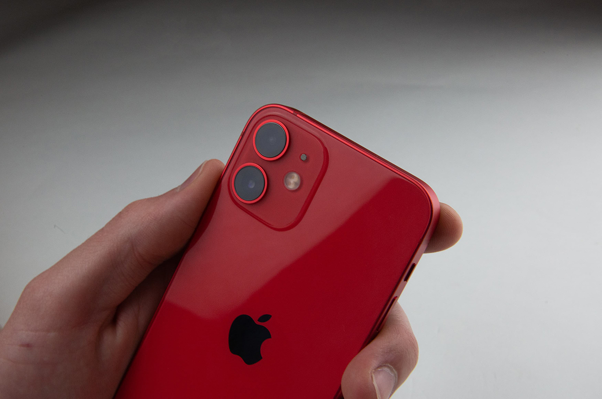 Вы знали, что, покупая iPhone RED, вы помогаете спасать жизни? - iSpace